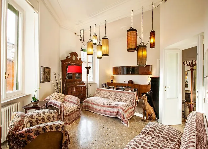 Wanderlust - Fromhometorome Apartment